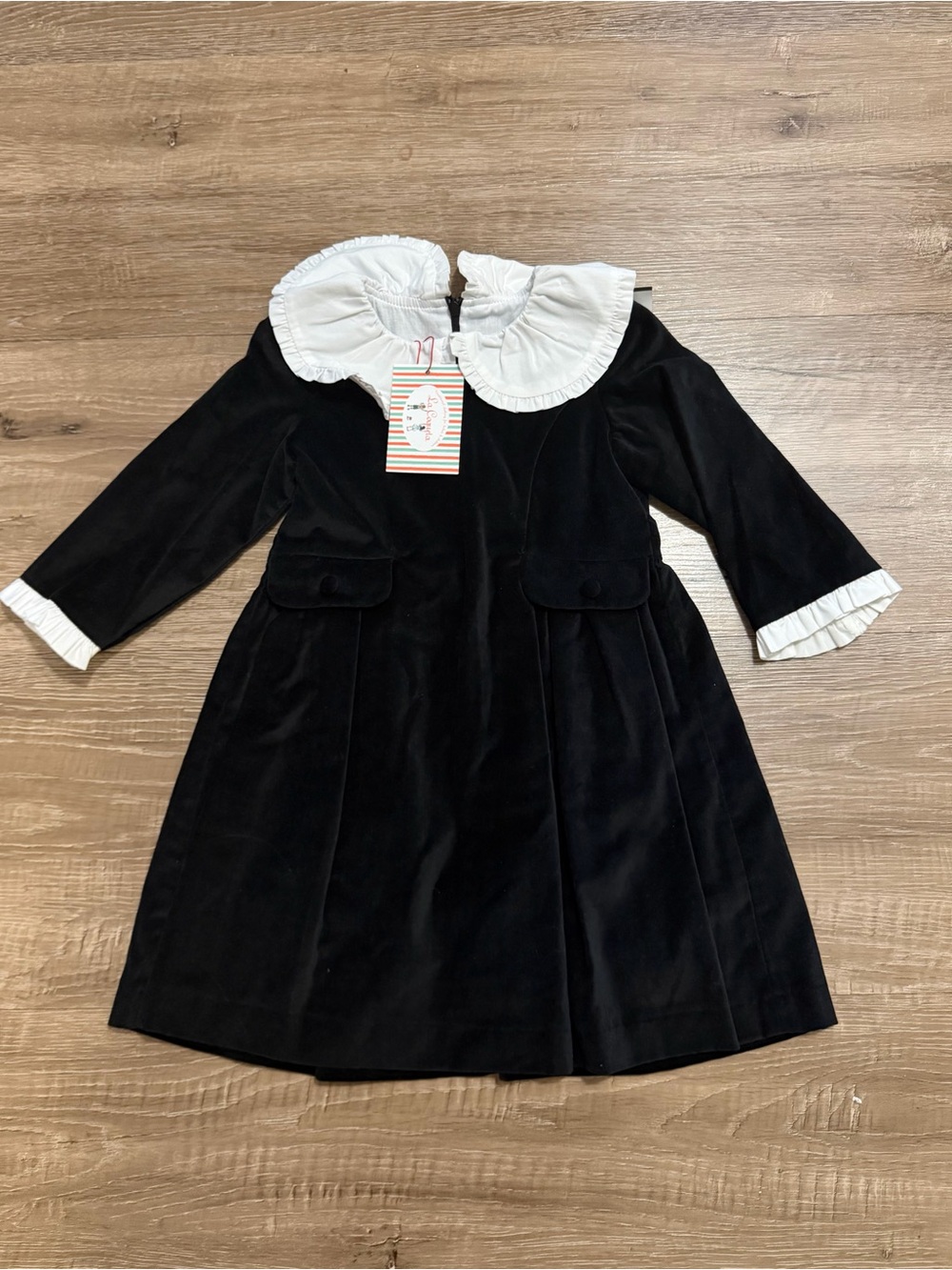 La Coqueta Anila Velvet Peter Pan Collar Dress - Black & White